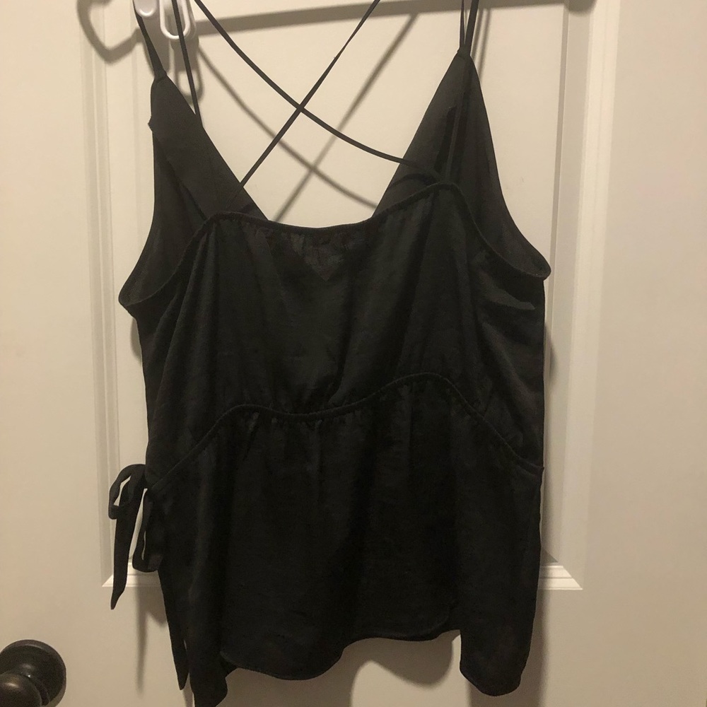 EXPRESS DRESS TOP - Picture 2 of 4